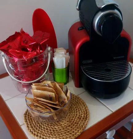 卡萨比路度假屋 *